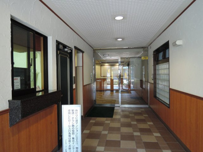 【その他共用部分】 | アルカーデン新横浜 | 管理人室。
管理人は日勤勤務につき管理体制良好です。