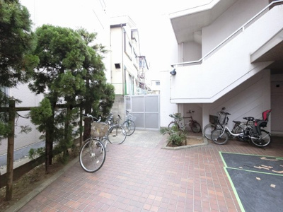【その他共用部分】 | ベルローゼ馬込 | 駐輪場