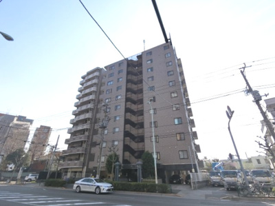 【外観】 | パルミナード梅屋敷 | 4階南東向き・開口部の多い三方角部屋につき採光・通風良好！産業道路とは反対側の部屋位置です。オープンタイプの対面キッチン！家族との会話も弾みます♪