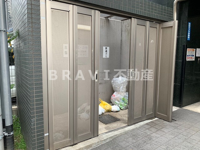 アーデン堺筋本町　BRAVI不動産のその他共用部分|【アーデン堺筋本町】ゴミ置き場