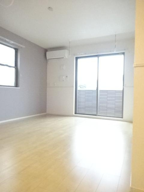 エスポワール4の居間・リビング