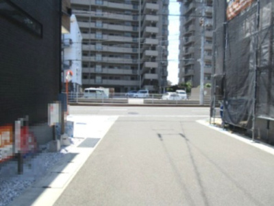 【前面道路含む現地写真】 | 高知市高須新木 新築売家 3SLDK | 接道前面南向き