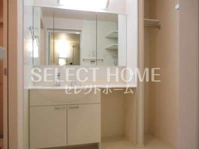 【独立洗面台】 | オリーブ錦 | 独立洗面化粧台が付いています