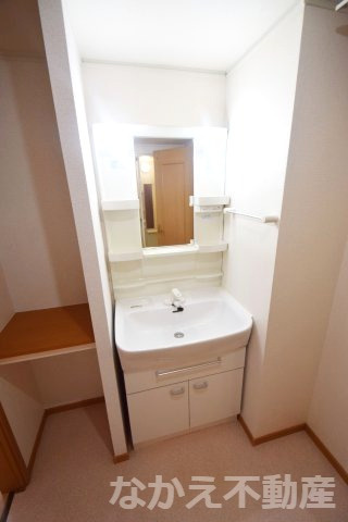 【洗面所】 | コンパクトで使いやすい洗面所