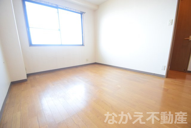 【寝室】 | 開放的な寝室です
