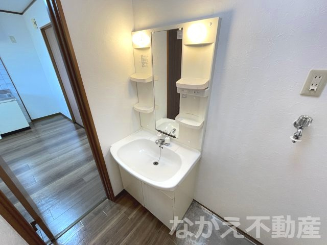【洗面所】 | 脱衣スペースもあります