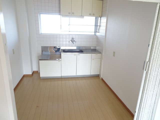 レジデントリバティーのキッチン