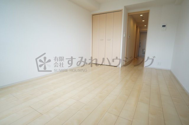 パークサイド宝塚の居間・リビング|参考、同建物・同間取りの号室