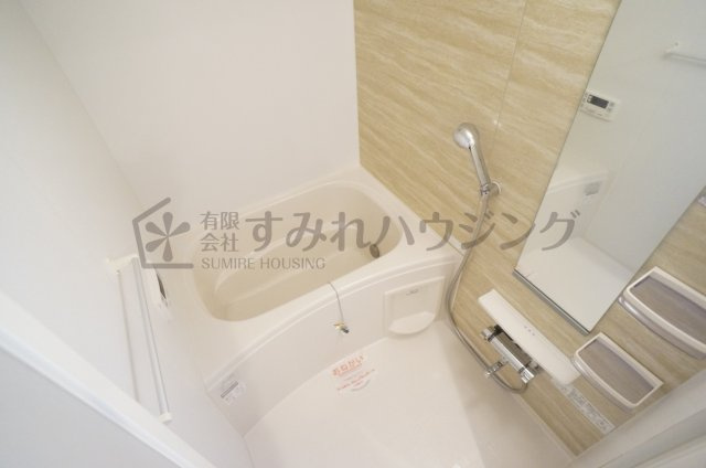 パークサイド宝塚の浴室|参考、同建物・同間取りの号室