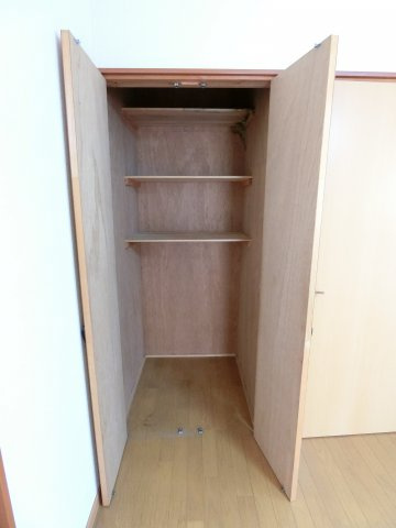 白子関貸家の収納