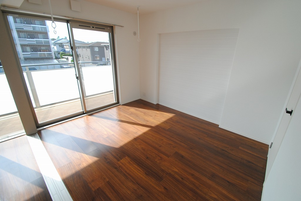 ムーンコート梅満の洋室|内装イメージ：同物件別室