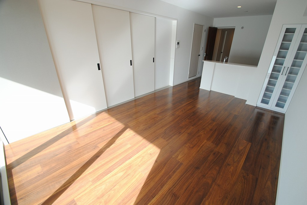 ムーンコート梅満の居間・リビング|内装イメージ：同物件別室