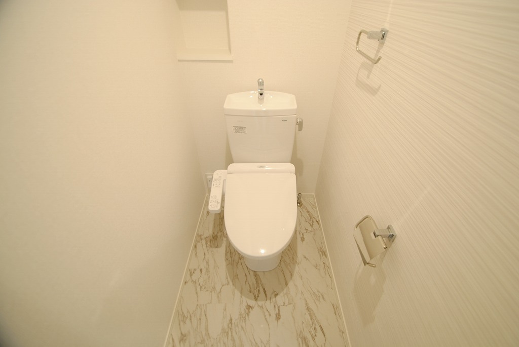 ムーンコート梅満のトイレ|内装イメージ：同物件別室