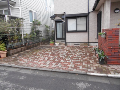 【駐車場】 | 鶴ヶ峰１丁目一戸建