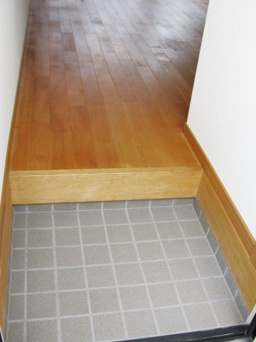 エメラルドレジデンスの玄関|※写真は同タイプの別室になります