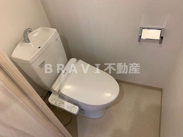 ラクラス本町東　BRAVI不動産のトイレ|【スプランディット本町東】ゆったりとした空間のトイレです