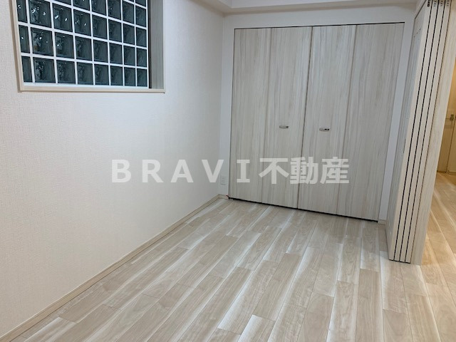 ラクラス本町東　BRAVI不動産の寝室|【スプランディット本町東】落ち着いた色調の寝室です