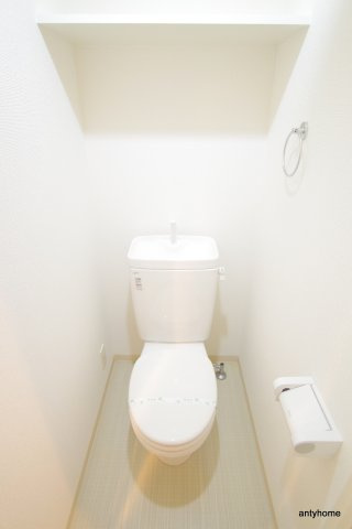 プレサンス天満橋アンジェ　仲介手数料無料のトイレ