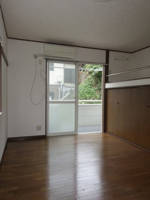 【寝室】 | カームフラッツ | カームフラッツ　洋室