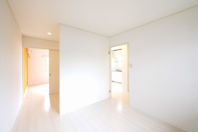 南ハイツの内装|使い勝手のいい洋室です