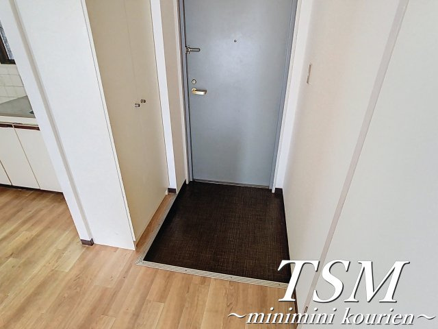 コーポラス美光の玄関