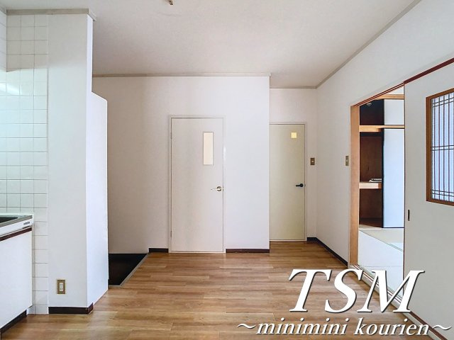 コーポラス美光の居間・リビング