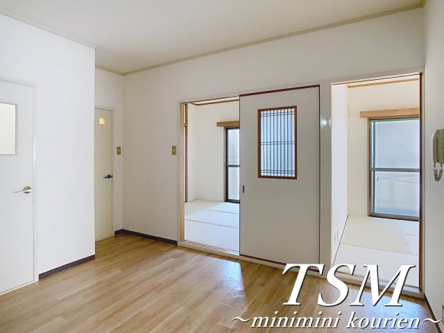 コーポラス美光の居間・リビング