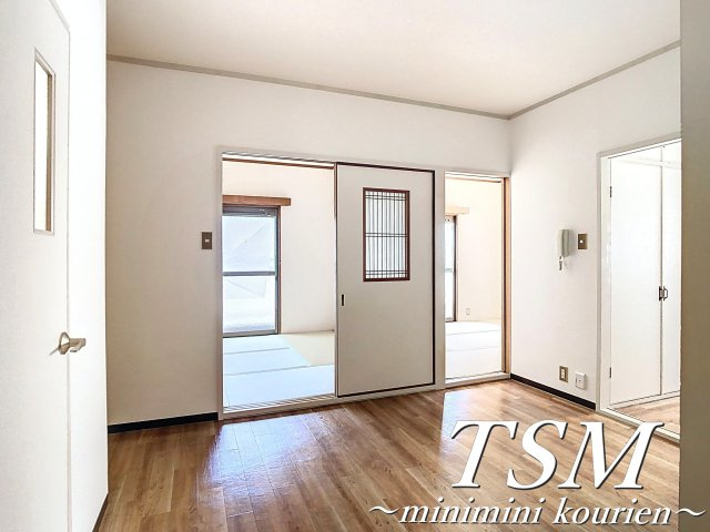 コーポラス美光の居間・リビング