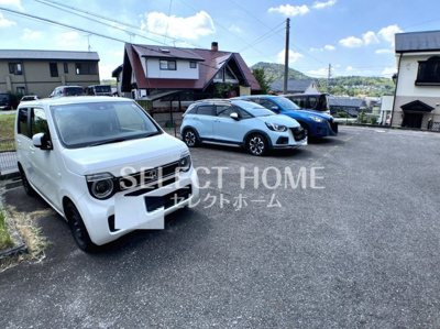 【駐車場】 | レスポワール太田 | 駐車場があるので、車を買う予定の方も安心です