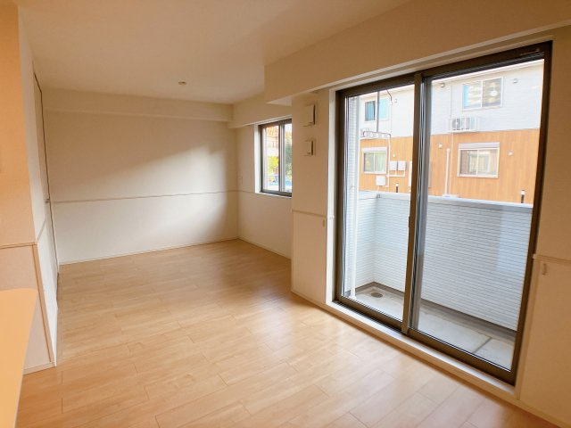 Sun city 青山　Bの居間・リビング