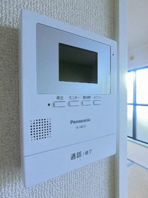 【セキュリティ】 | パレス大倉山 | 防犯対策に有効なカメラ付きインターホン！録画機能が付いているので留守中の訪問者まで確認できます♪