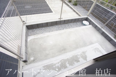 【バルコニー】 | グランドゥール　エス