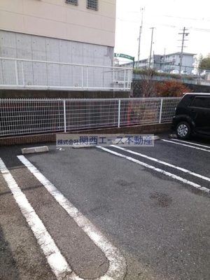 【駐車場】 | メゾン・フローラ