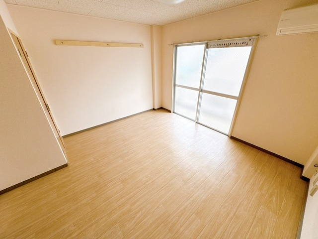 【寝室】 | ルネ山岸