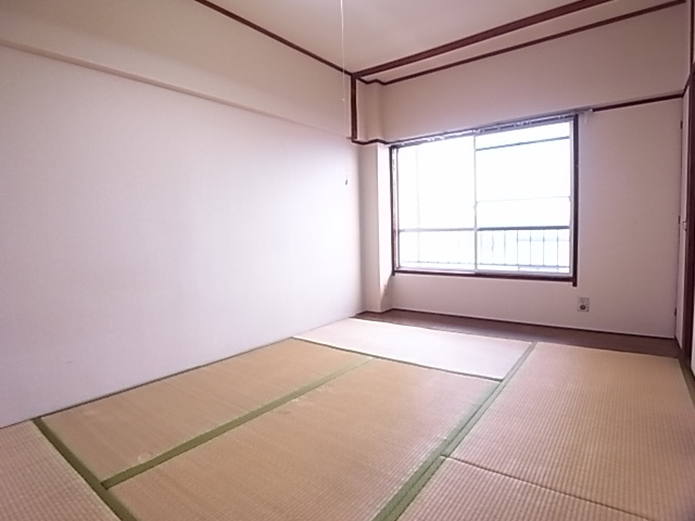 高丸ビルB棟の子供部屋