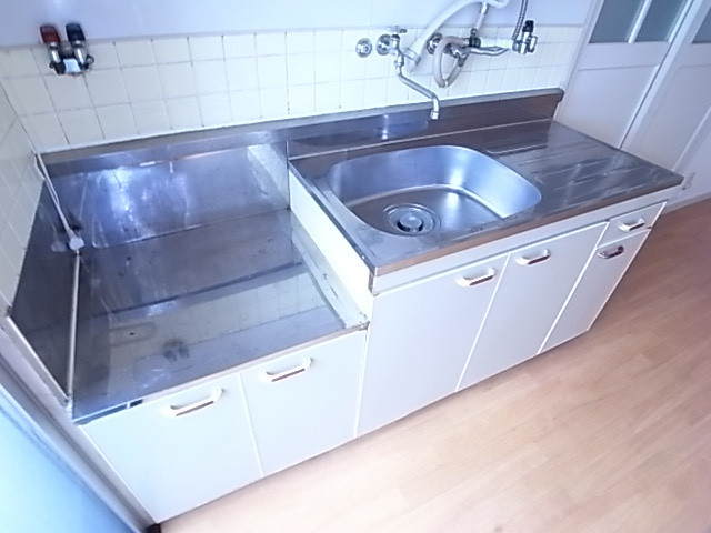 高丸ビルB棟のキッチン