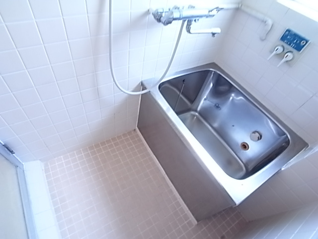 高丸ビルB棟の浴室