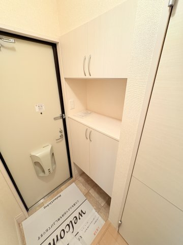 ファミール緑町の玄関