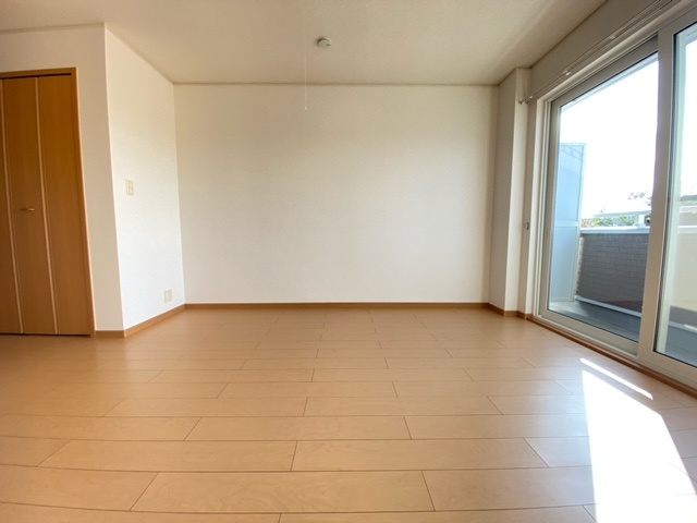 プロムナード桃山の洋室