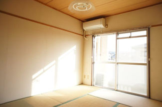 【和室】 | コンフォーティアⅢ | ゆったりとくつろげる和室です