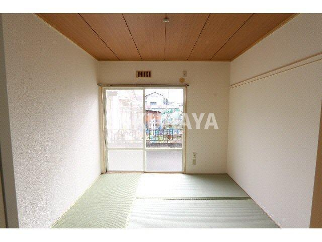 パレーシャル今福の和室