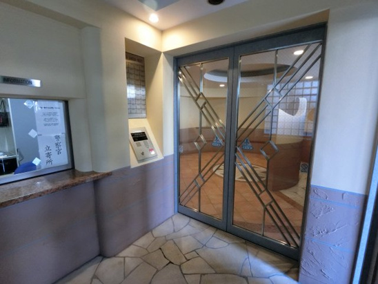 【エントランス】