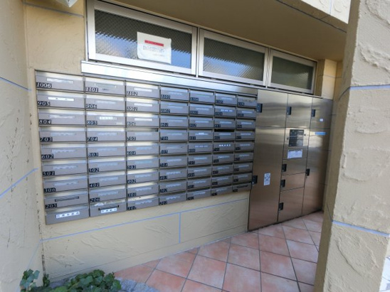 【エントランス】