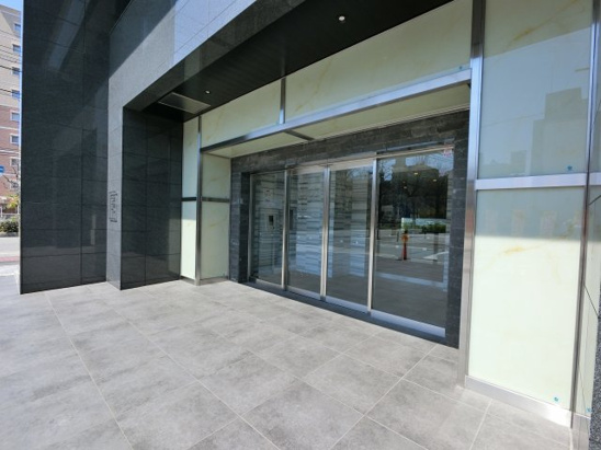 【エントランス】