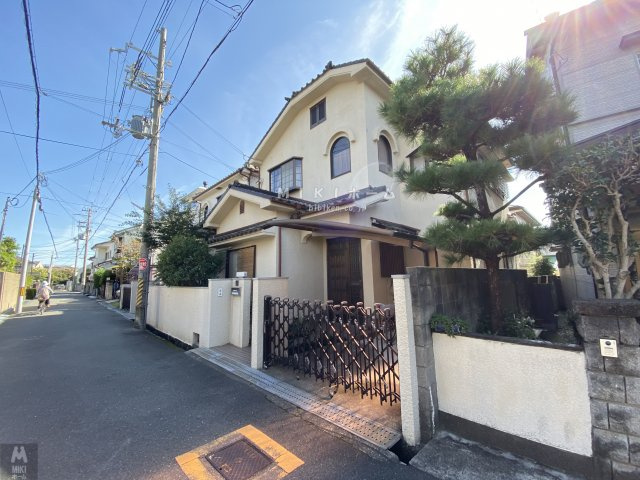 箕面市箕面4丁目　中古一戸建