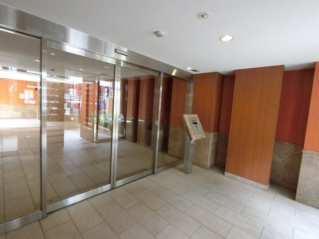 【エントランス】