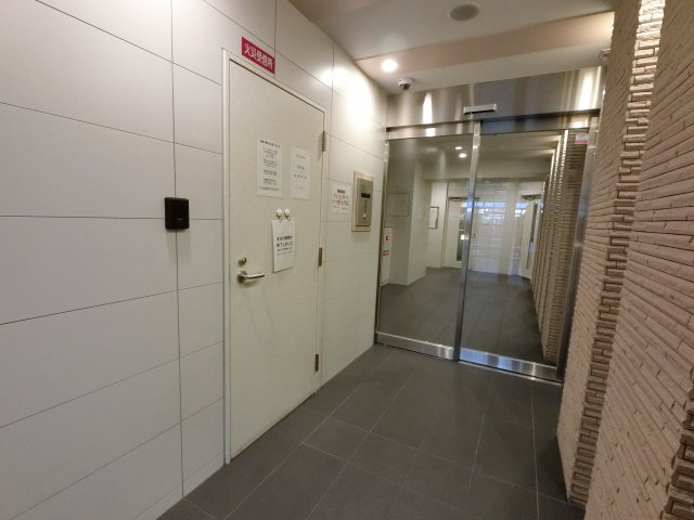 【エントランス】