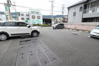 【駐車場】