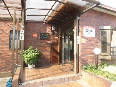 エスペランザ葛野大路のエントランス