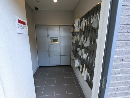 【エントランス】